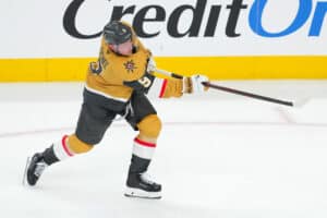 Vegasin NHL-supertähti myönsi ongelmansa – nyt vaaditaan enemmän