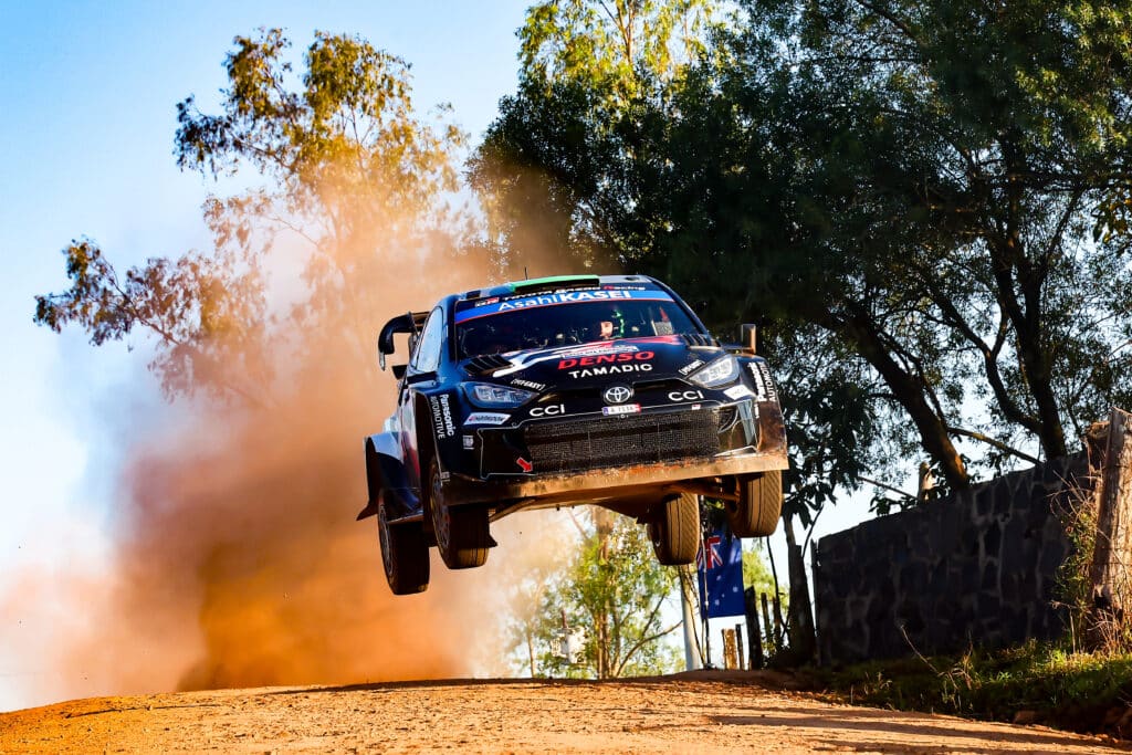 EK16: Elfyn Evans lähellä katastrofia