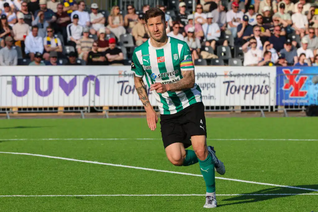 Huuhkaja-legenda ja entinen kapteeni lopettaa uransa – ”Kiitollinen, ylpeä ja onnellinen”