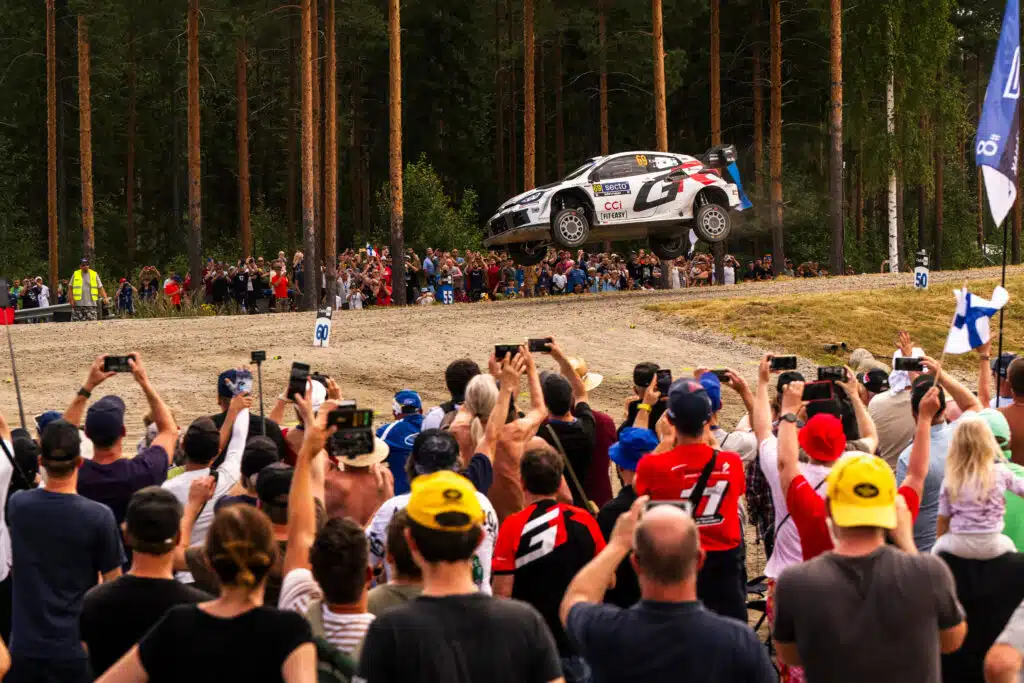 Eiköhän se ollut siinä: Kalle Rovanperä näytti kaapin paikan Suomen MM-rallissa (ek17)