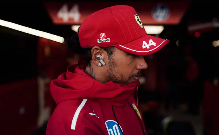 Lewis Hamiltonilta vaaditaan ryhtiä