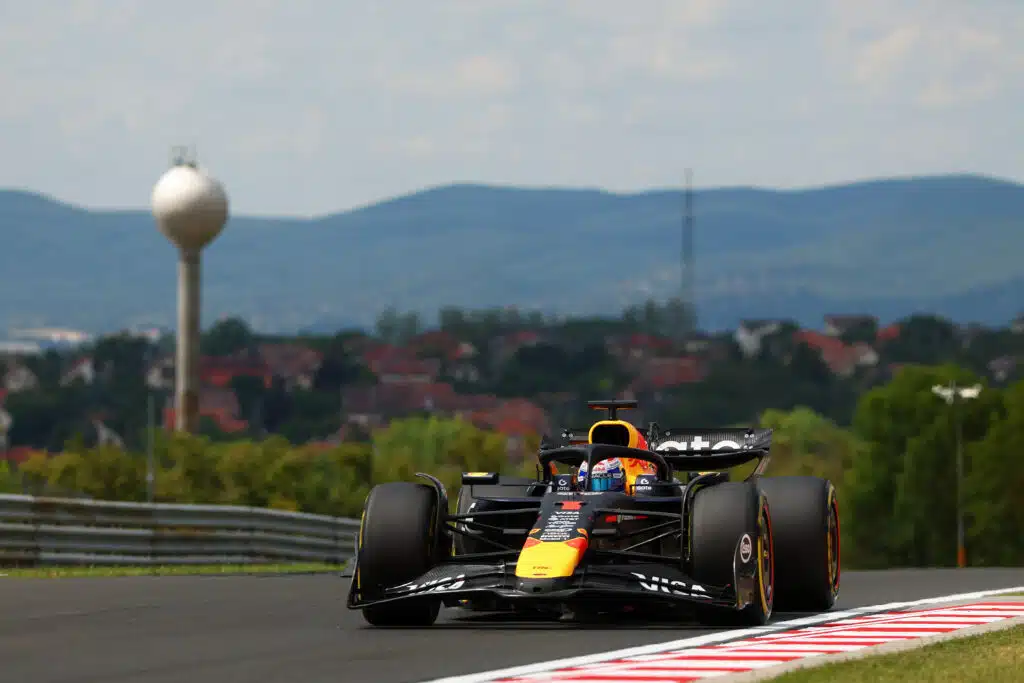 Max Verstappen täysin pihalla