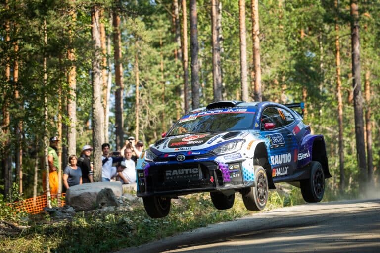 Suomalainen rallilupaus saa upean mahdollisuuden – ”Tavoitteena päästä näyttämään osaamistamme”
