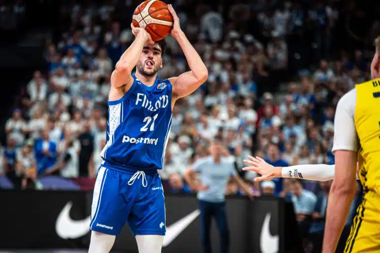 Susijengi kaatoi taas yhden koripallon suurmaan