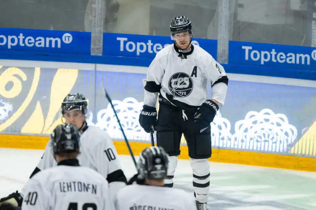 Sport sortui jäähyilyyn – TPS Pitsiturnauksen välieriin