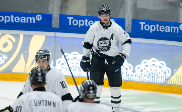 Sport sortui jäähyilyyn – TPS Pitsiturnauksen välieriin