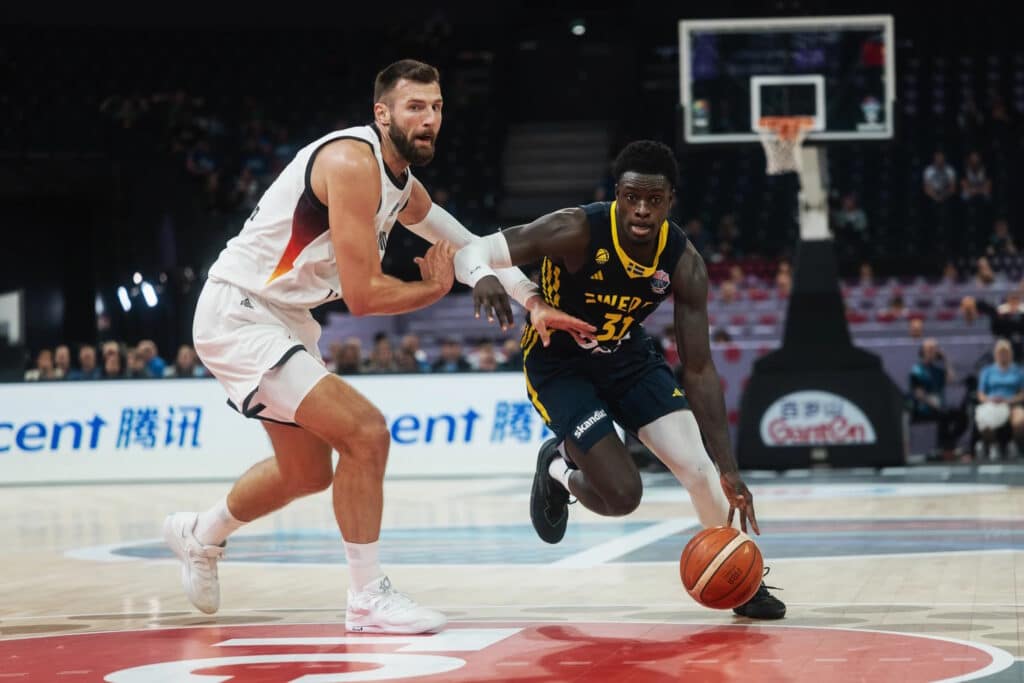 Saksalaistähti suitsuttaa suomalaisvalmentajaa – ”Hän on tehnyt minusta paremman ihmisen”