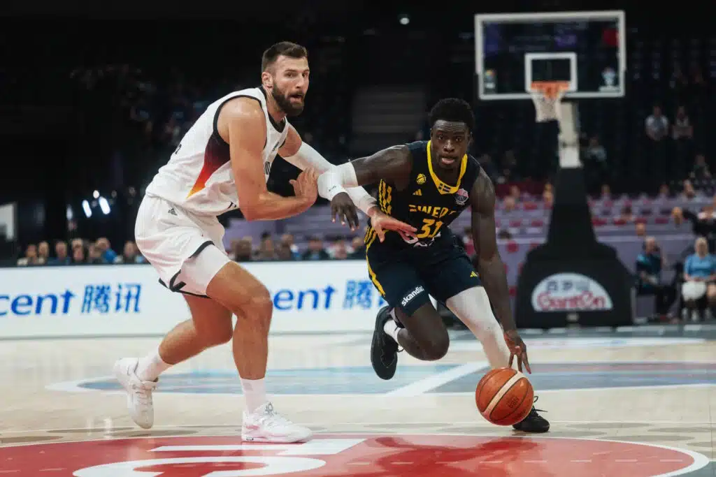 Saksalaistähti suitsuttaa suomalaisvalmentajaa – ”Hän on tehnyt minusta paremman ihmisen”