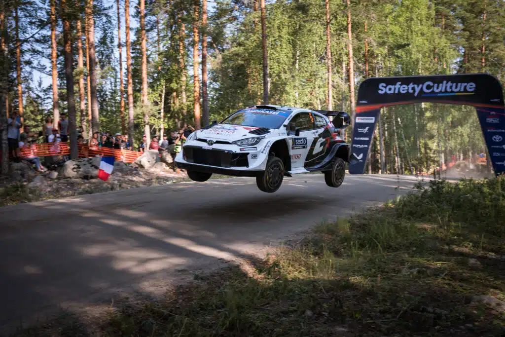 EK2: Huima suomalaisalku MM-rallissa – Sami Pajarille pohjat, Kalle Rovanperä kärkeen