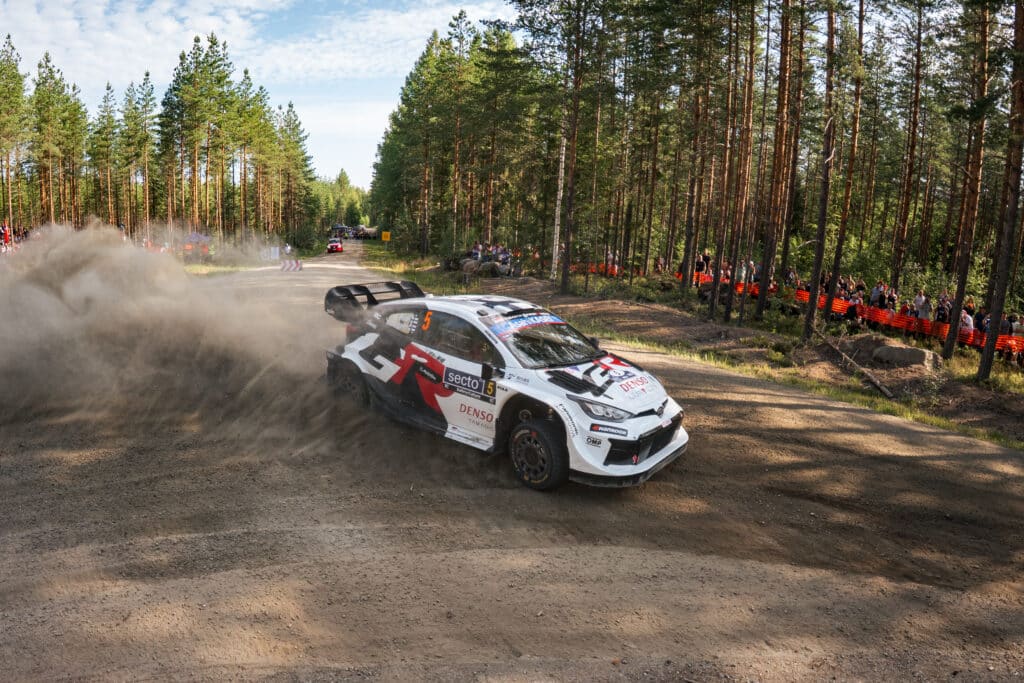 Sami Pajari laittoi kaasun pohjaan Suomen MM-rallissa (ek16) – Hyundaille täysi katastrofi