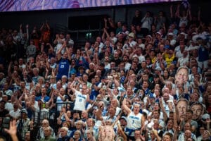 Susijengin kotihalli kävi liian pieneksi – kesäkuun MM-karsintaottelut isommalle areenalle