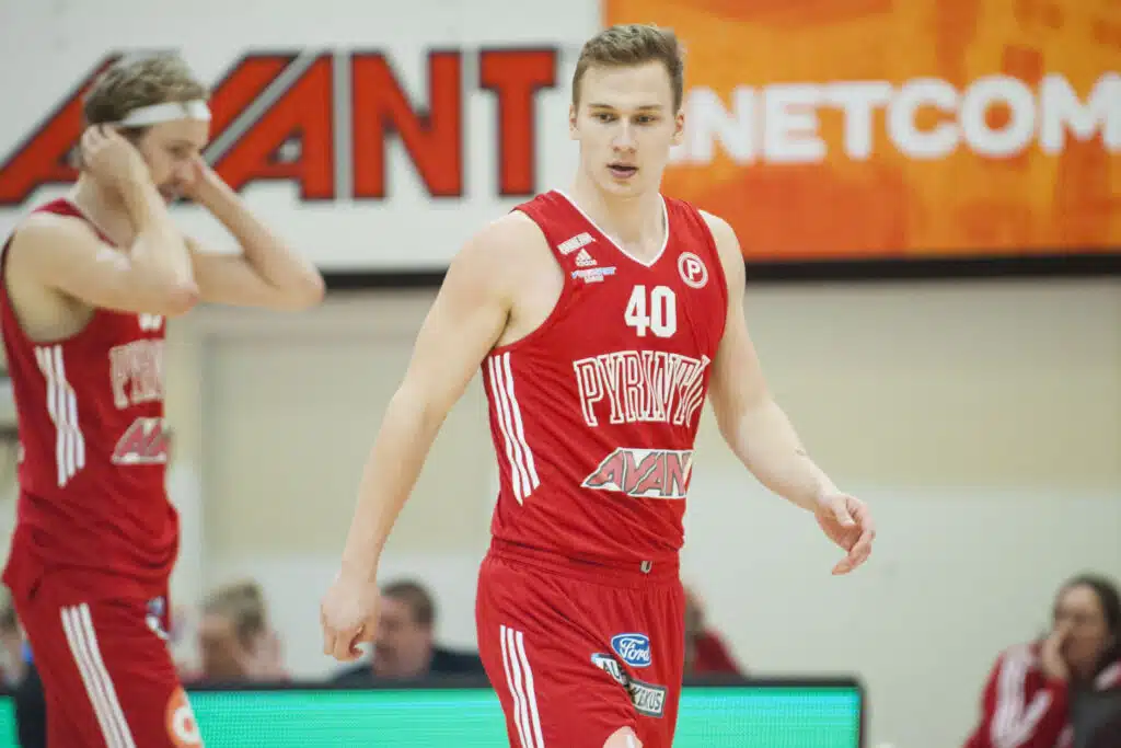 Korisliigassa tapahtui sarjan sisäinen siirto: ”Luotettava ja periksiantamaton pelaaja”