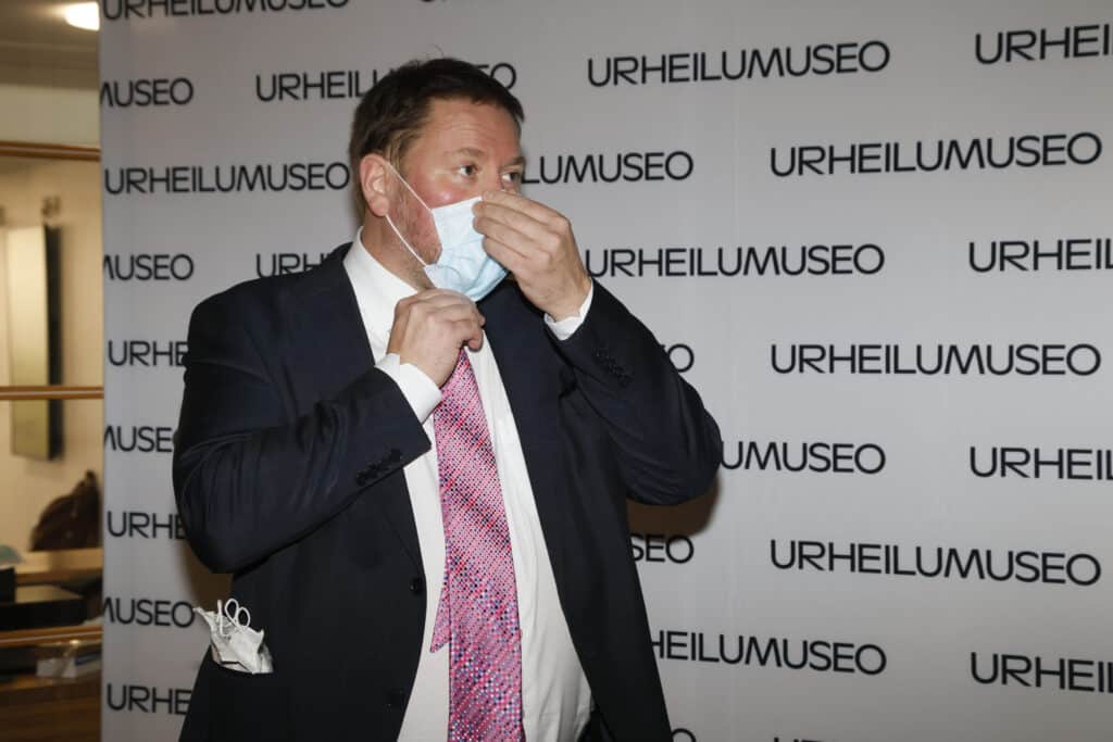 Näkökulma: Paavo Arhinmäki on karmea mörkö Helsingin jääurheilulle