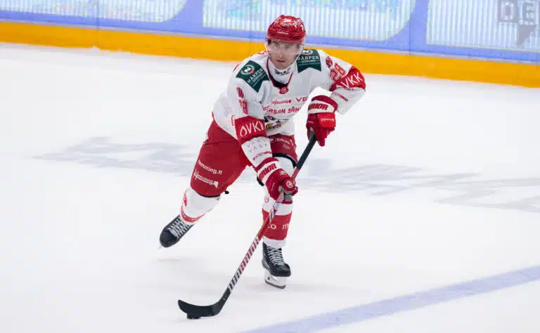 SM-liigaseura jatkaa karua tyhjennysmyyntiään - seurapomolta ikävä viesti SM-liigaseura jatkaa karua tyhjennysmyyntiään – seurapomolta ikävä viesti