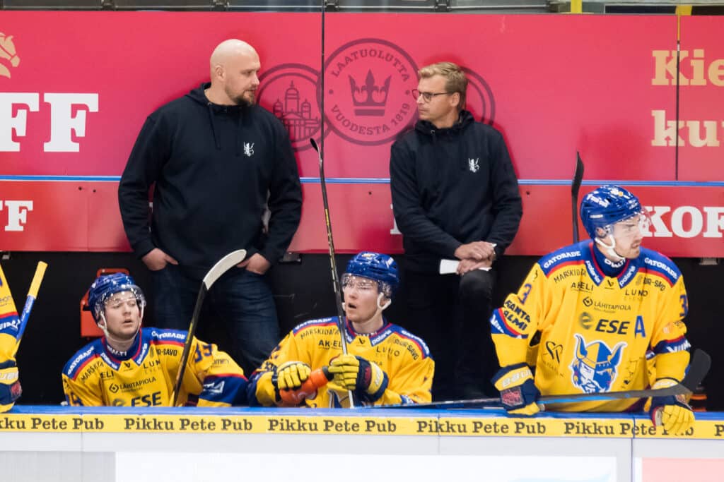 Jukureiden päävalmentajalta Jonne Virtaselta suora viesti joukkueelleen