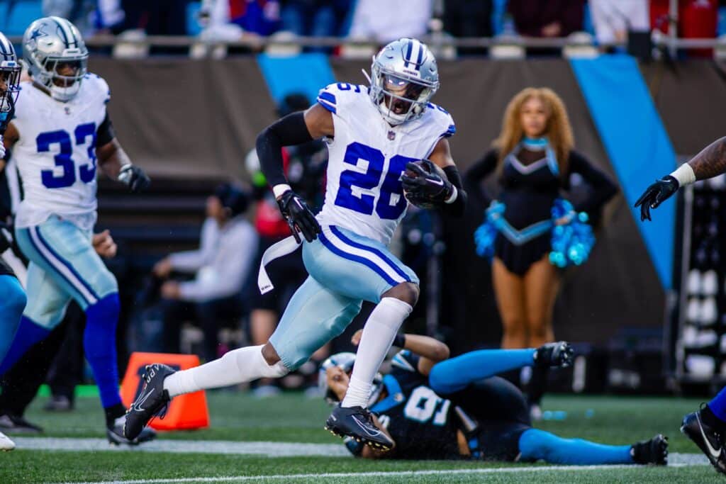 Tähtipuolustajalle 92 miljoonan sopimus – näin seurakaverit reagoivat