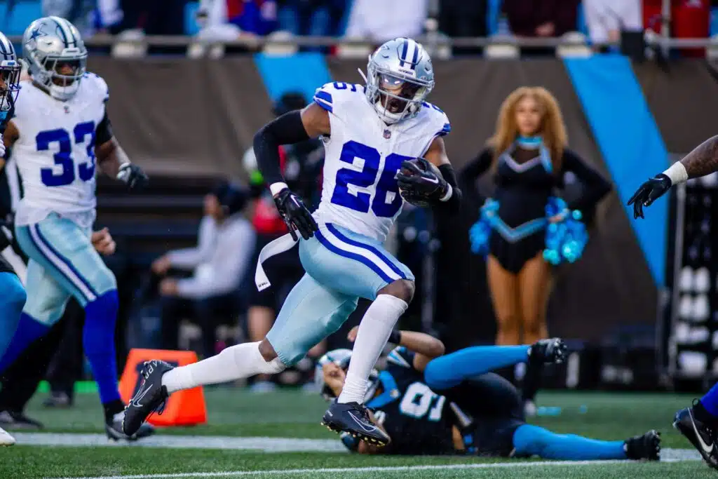 Tähtipuolustajalle 92 miljoonan sopimus – näin seurakaverit reagoivat