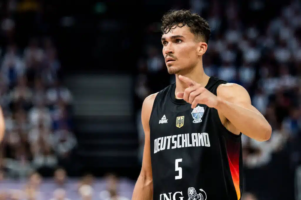 NBA-pelaaja hehkutti Lauri Markkasen pysäyttämistä