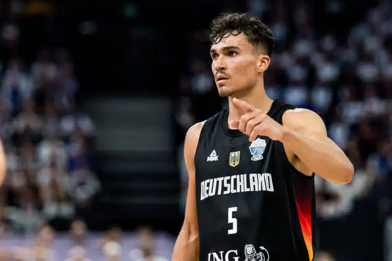 NBA-pelaaja hehkutti Lauri Markkasen pysäyttämistä