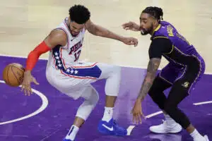 NBA:n entinen kärkivaraus jatkaa uraansa Kiinassa Los Angeles Lakersin D'Angelo Russell pallonriisto touhuissa