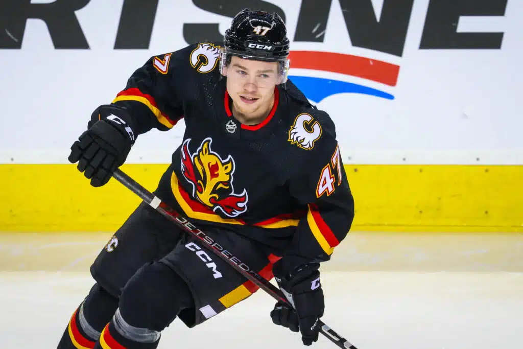 NHL:n entinen ykköskierroksen varaus laitettiin siirtolistalle Calgary Flamesin kanadalaishyökkääjä Connor Zary