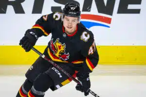 Calgary Flamesin kanadalaishyökkääjä Connor Zary