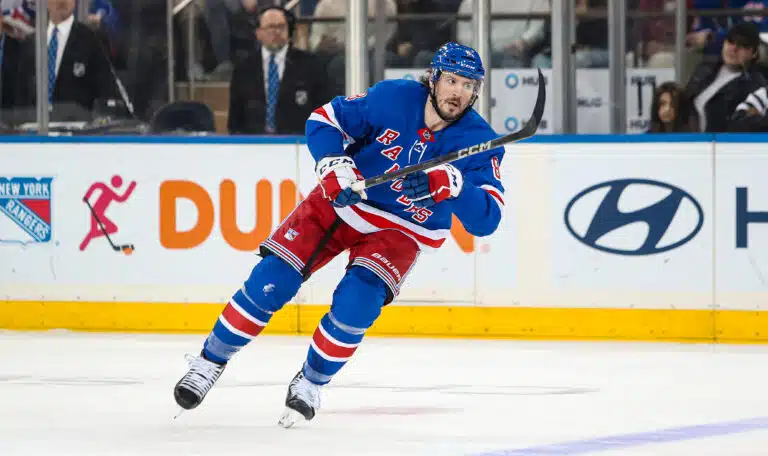 Uskomaton sulaminen NHL:ssä – kiukuttelija ratkaisi