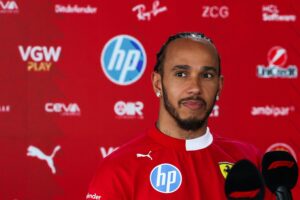 Lewis Hamilton innoissaan uudesta Ferrarista