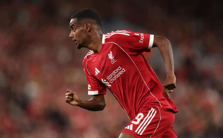 Liverpoolin Arne Slotilta huolestuttavaa puhetta Alexander Isakista