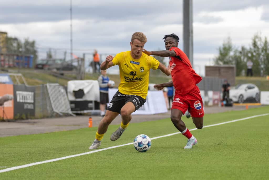 Veikkausliigan suomalainen tähtipelaaja siirtyy Mestarien liigassa pelaavaan joukkueeseen Veikkausliigan suomalainen tähtipelaaja siirtyy Mestarien liigassa pelaavaan joukkueeseen