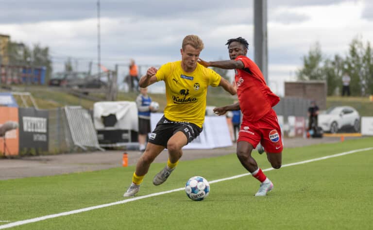 Veikkausliigan suomalainen tähtipelaaja siirtyy Mestarien liigassa pelaavaan joukkueeseen Veikkausliigan suomalainen tähtipelaaja siirtyy Mestarien liigassa pelaavaan joukkueeseen