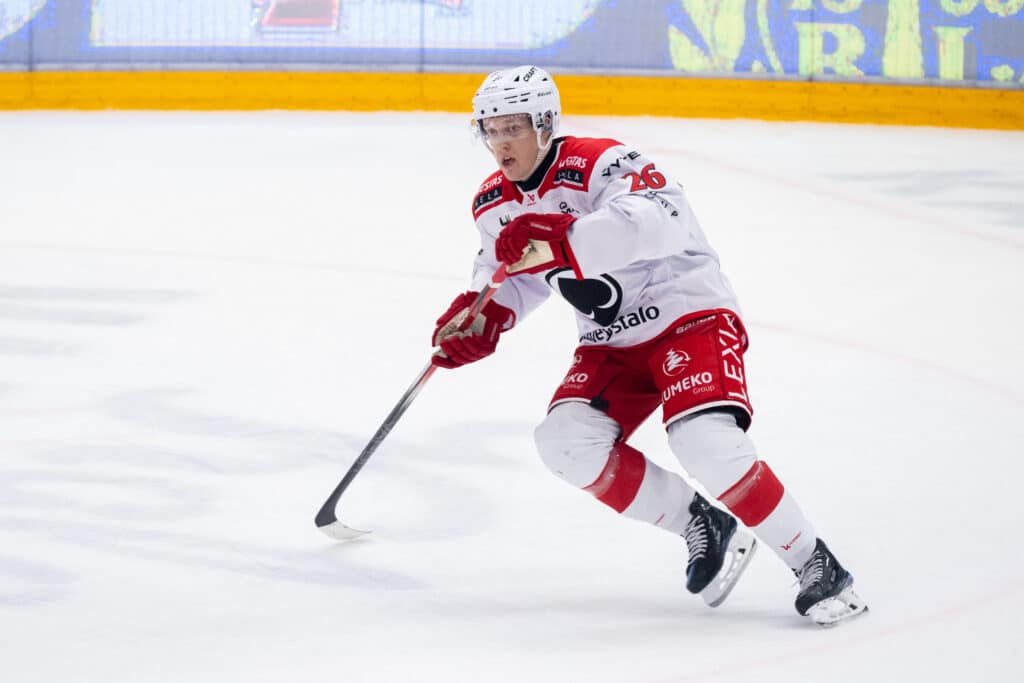 Kärpät hankki Jokereiden kasvatin – ”Tarvitsimme vahvistusta sentteriosastolle”