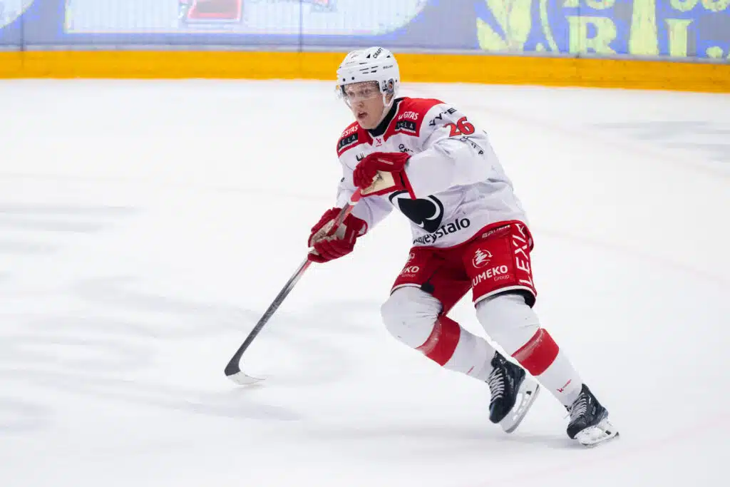 Kärpät hankki Jokereiden kasvatin – ”Tarvitsimme vahvistusta sentteriosastolle”