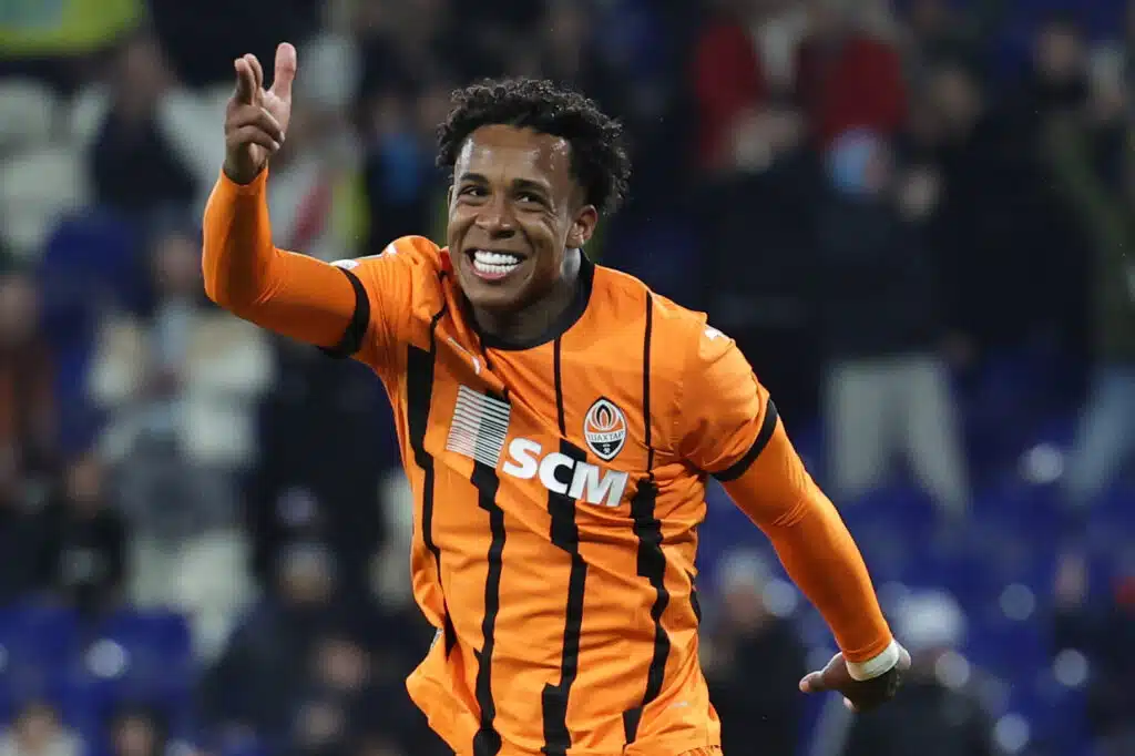 Valioliigan seura jysäytti siirtoennätyksen brassihyökkääjän kanssa