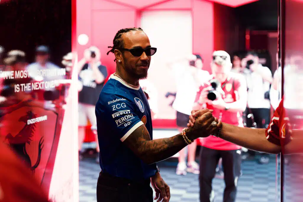 Lewis Hamilton otti Kimi Räikkösen puheeksi Monzassa – tästä oli kyse