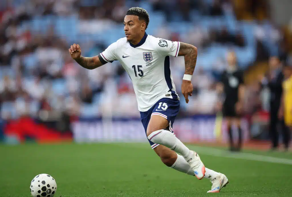 Valioliigajoukkue teki jatkosopimuksen Englannin maajoukkuemiehen kanssa