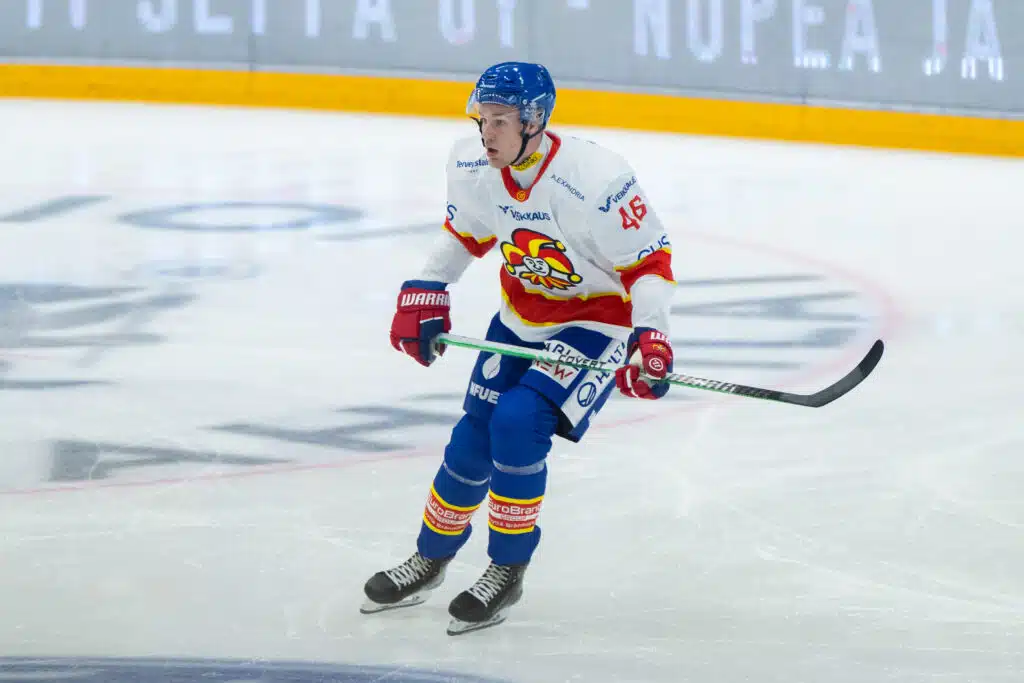 Jokereiden pelaajalle mätkäistiin pitkä pelikielto