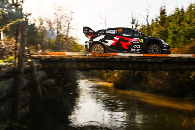 MM-ralli alkoi täydellä farssilla