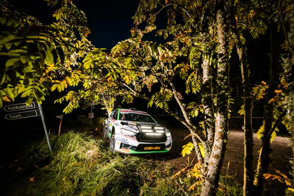 Suomalainen rallilegenda taisteli kolmanneksi – ”Lopetin odotettua huonommin”