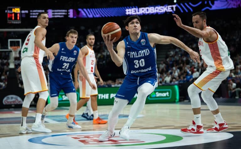 Susijengin EM-pelaaja tekee paluun Korisliigaan Susijengin EM-pelaaja tekee paluun Korisliigaan