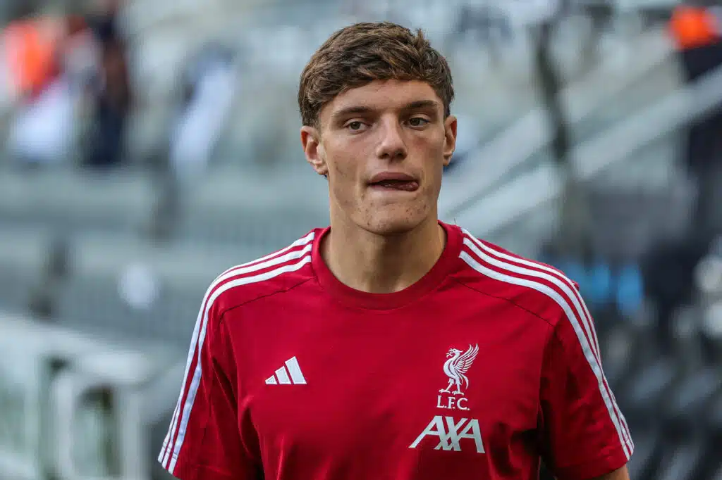 Liverpoolin päävalmentaja Arne Slot kertoi järkyttävän uutisen