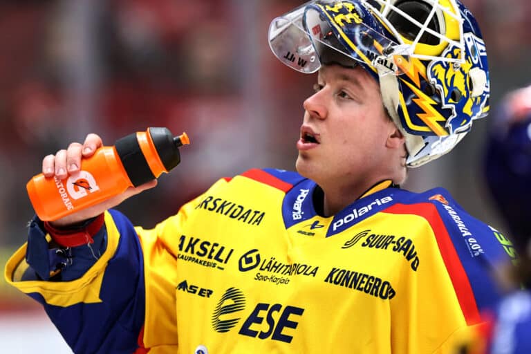 Sport reagoi avainpelaajan loukkaantumiseen – uusi pelaaja joukkueeseen