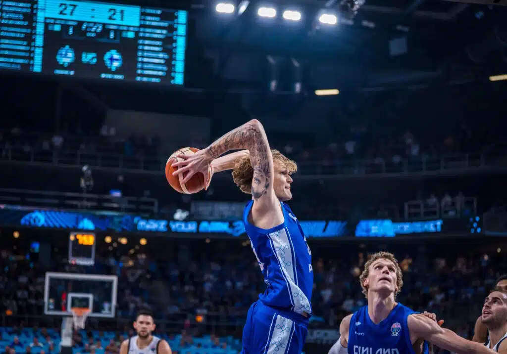 Lauri Markkaselle ja Miikka Muuriselle komeat kunnianosoitukset