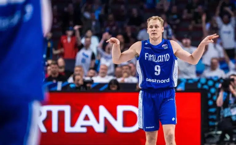 Susijengillä käsittämätöntä – pelaa tahmeasti ja kolkuttelee MM-kisapaikkaa Susijengillä käsittämätöntä – pelaa tahmeasti ja kolkuttelee MM-kisapaikkaa