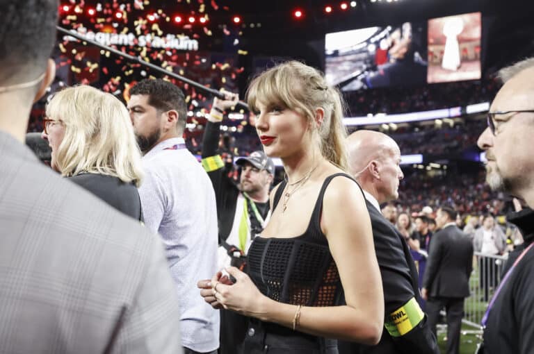 Taylor Swiftiä kysyttiin Super Bowlin esiintyjäksi – näin hänen vaatimuksiinsa reagoitiin