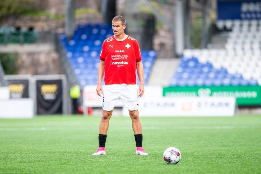 Ura ohi – Lauri Markkaselta kauniita sanoja veljestään