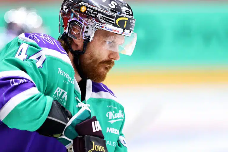 SS: Suomalainen jääkiekkoilija lopettanut uransa