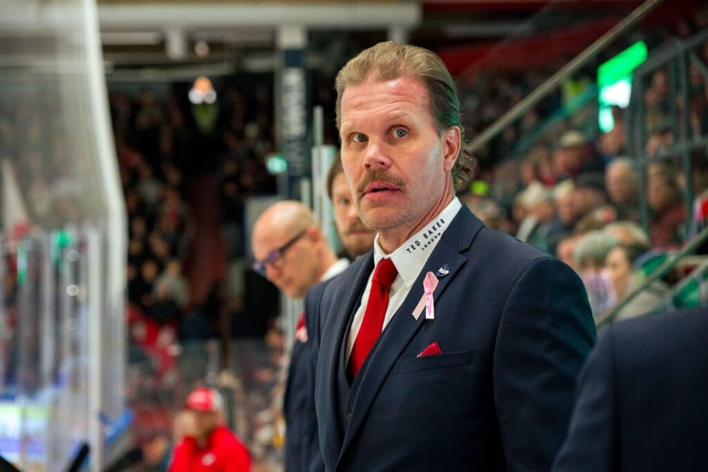 Olli Jokisella ei ollut mitään hyvää kerrottavaa HIFK:n kannattajille