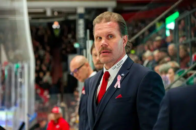 Olli Jokisella ei ollut mitään hyvää kerrottavaa HIFK:n kannattajille