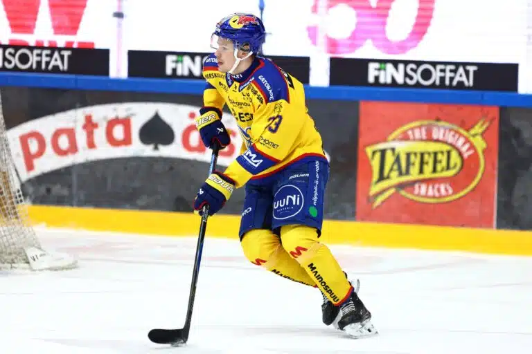 Liiga julkisti kärkiehdokkaat vuoden tulokkaaksi